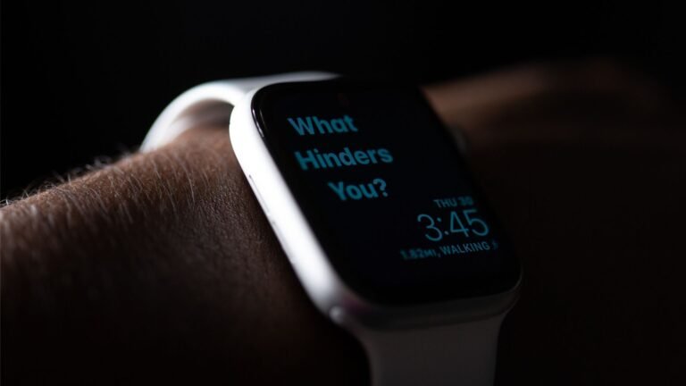 Why Smart Watches Are Useless?