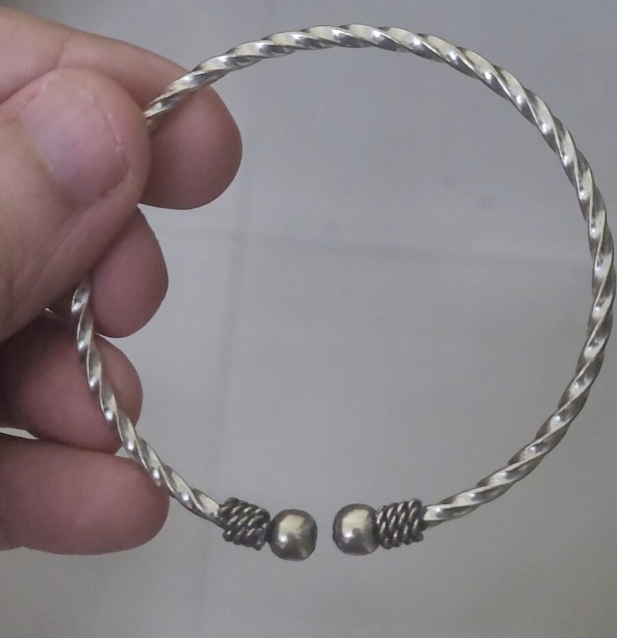 Adjustable Silver Plated Bracelet For Men And Women